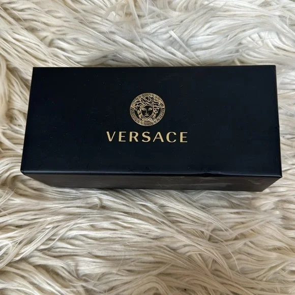 Brand new Versace Havana sunglasses - Picture 9 of 9